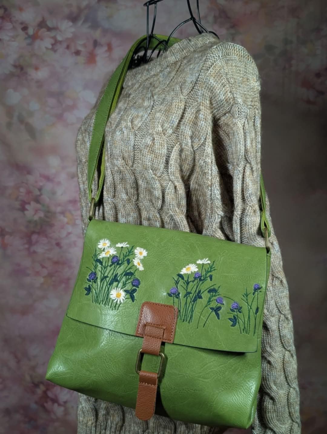 Leather bag with Wild Flowers