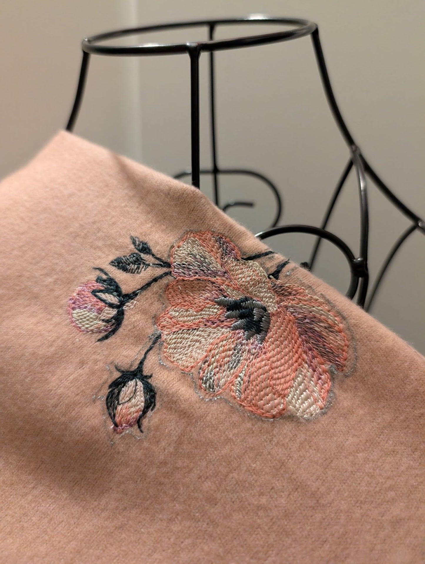 "Scarlet Serenity"luxury cashmere scarf