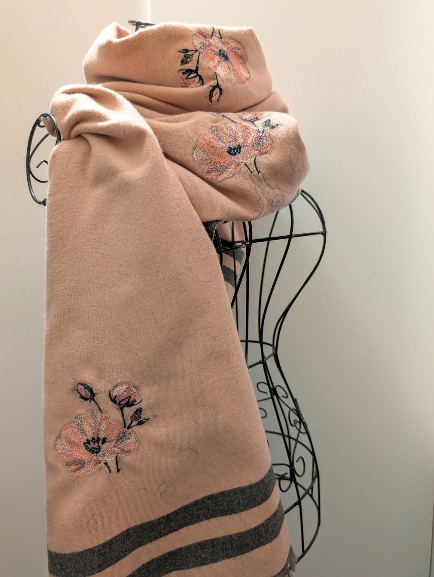 "Scarlet Serenity"luxury cashmere scarf