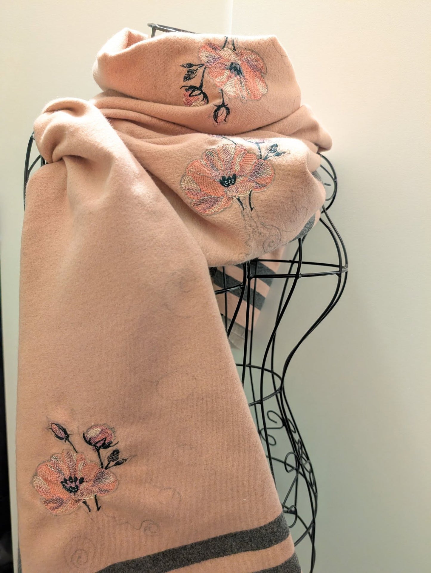 "Scarlet Serenity"luxury cashmere scarf