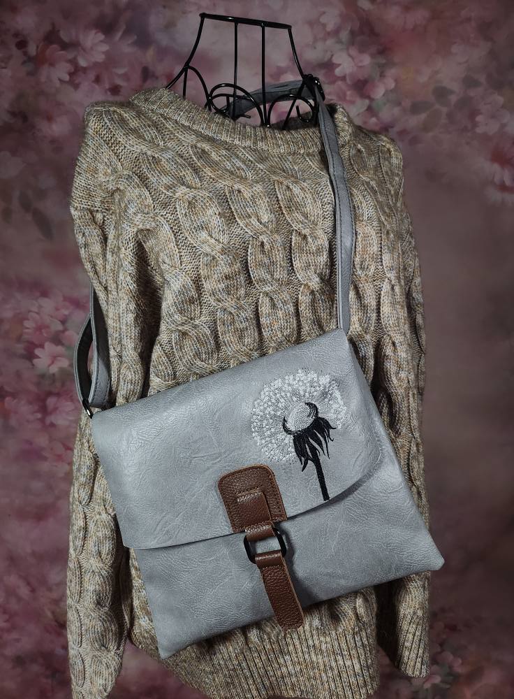 Leather bag with Dandelion