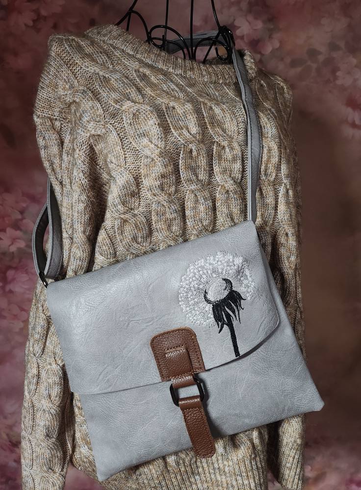 Leather bag with Dandelion