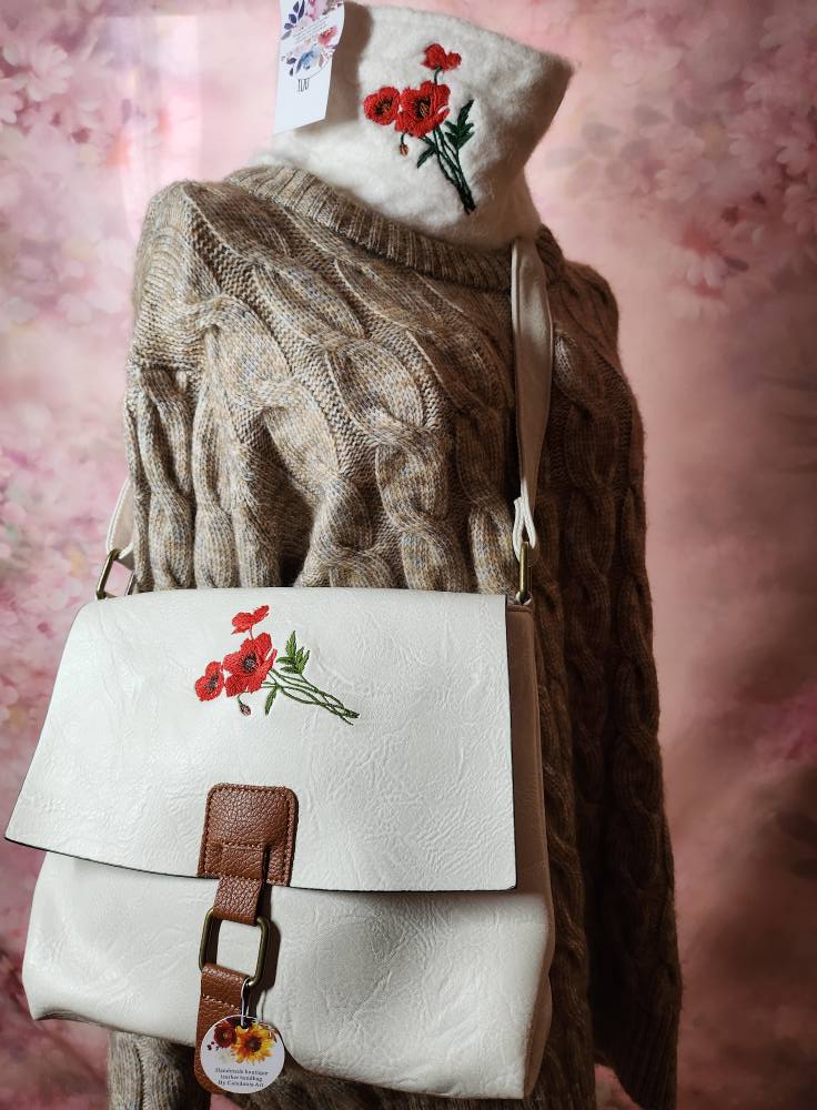 Leather bag with Poppies