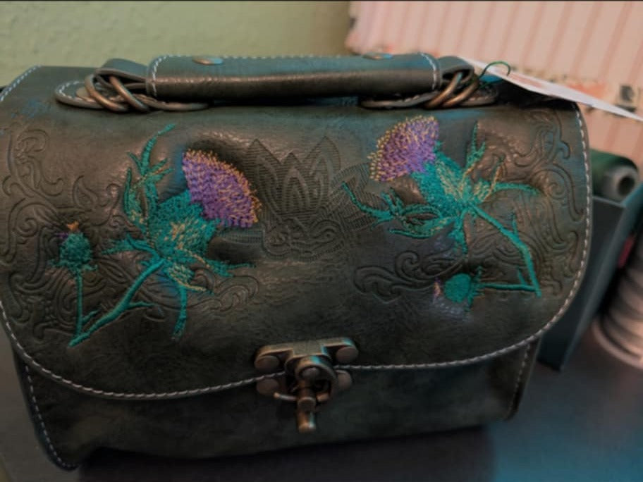 Leather bag with Thistles