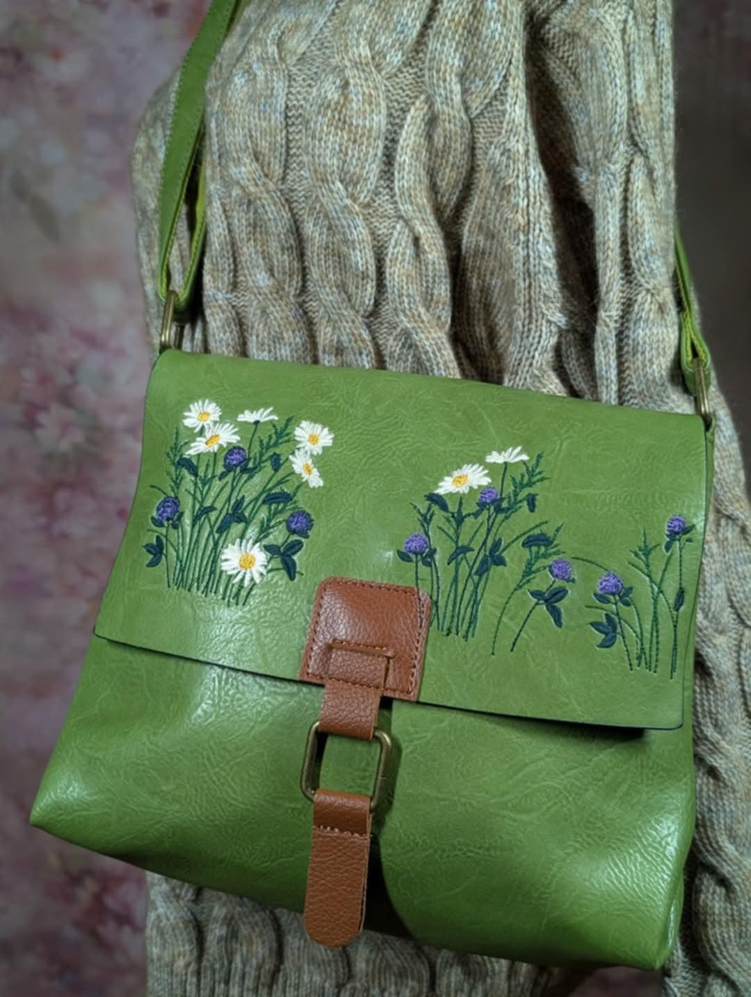 Leather bag with Wild Flowers