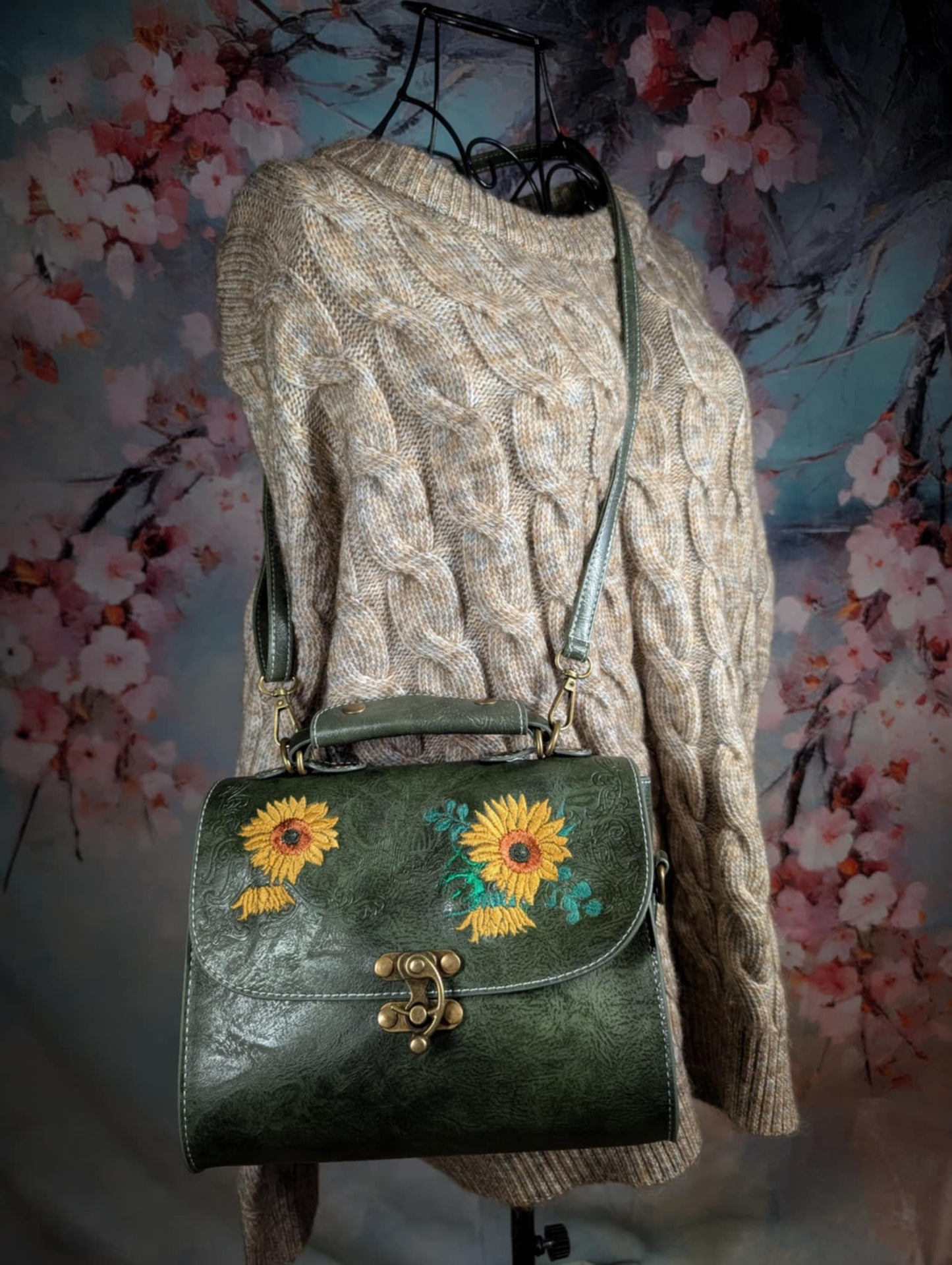 Leather bag with Sunflowers