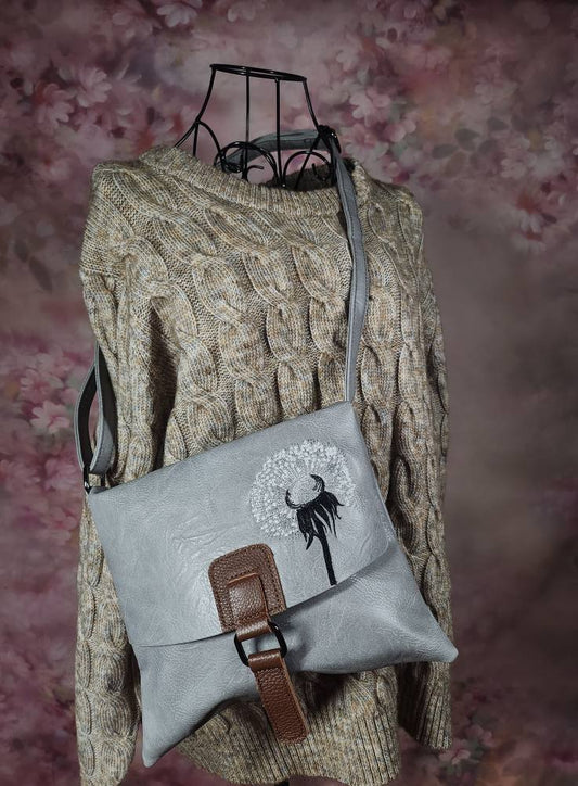 Leather bag with Dandelion
